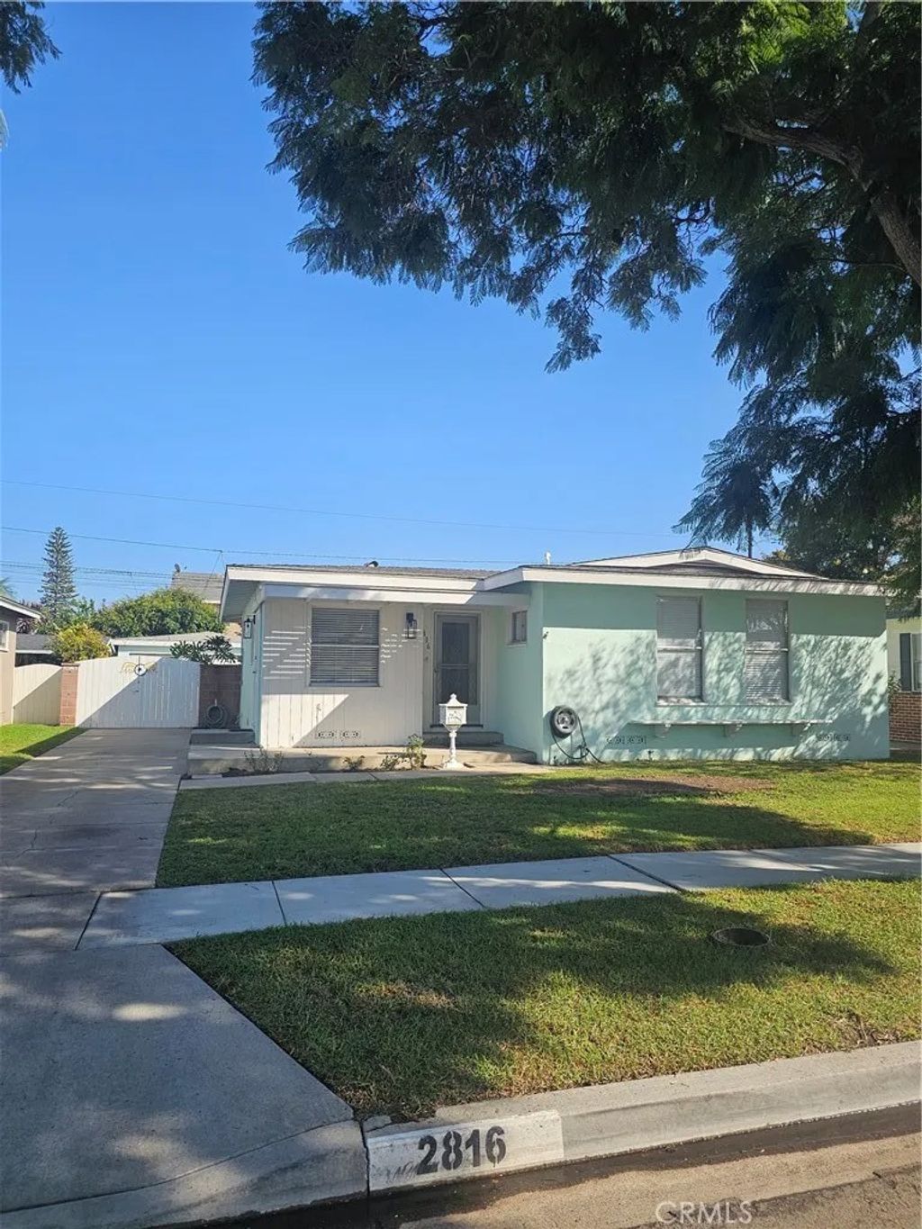 Photo of 2816 N Greenbrier Road, Long Beach, CA 90815 (MLS # PW25245195)
