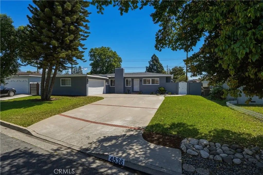 Photo of 4536 N Linda Terrace Drive, Covina, CA 91722 (MLS # CV26084533)