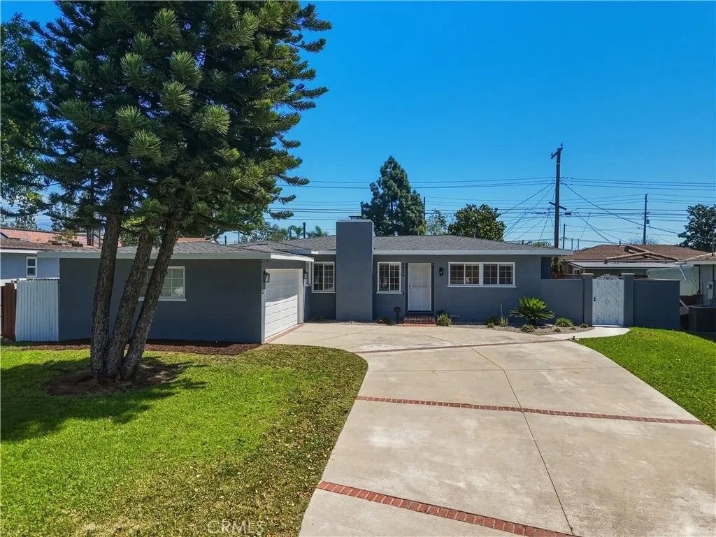 Photo of 4536 N Linda Terrace Drive, Covina, CA 91722 (MLS # CV26084533)