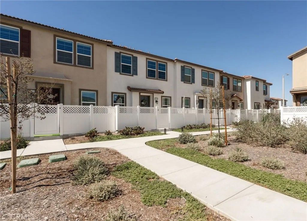 Photo of 34495 Agave Dr #23106, Winchester, CA 92596 (MLS # SW26058556)