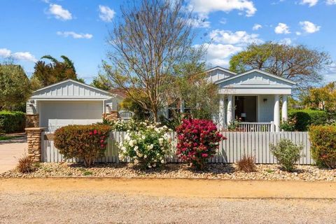 Photo of 1938 Sheridan Road, Encinitas, CA 92024 (MLS # NDP2603040)