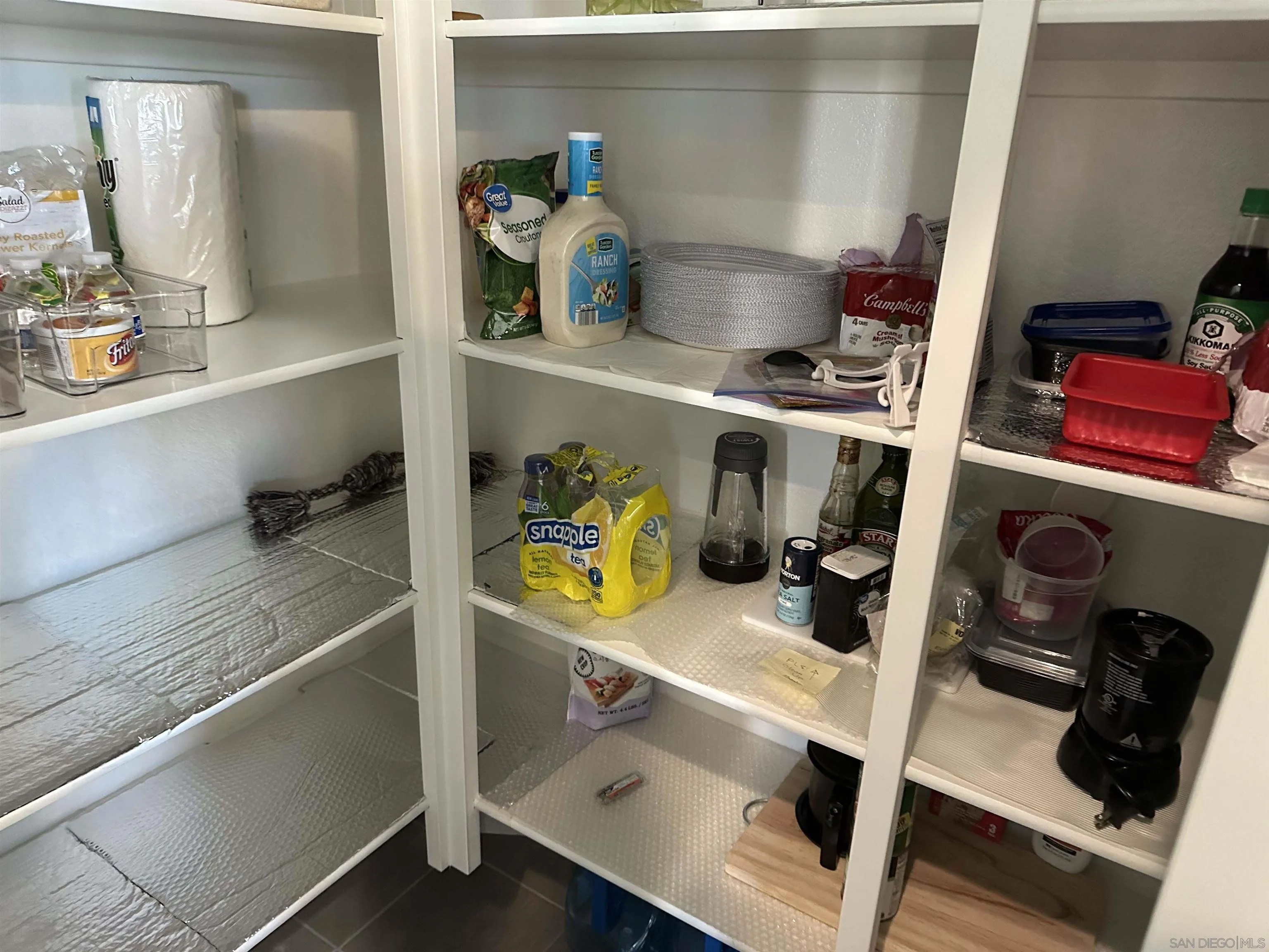 1390 SANTA VICTORIA Rd 6