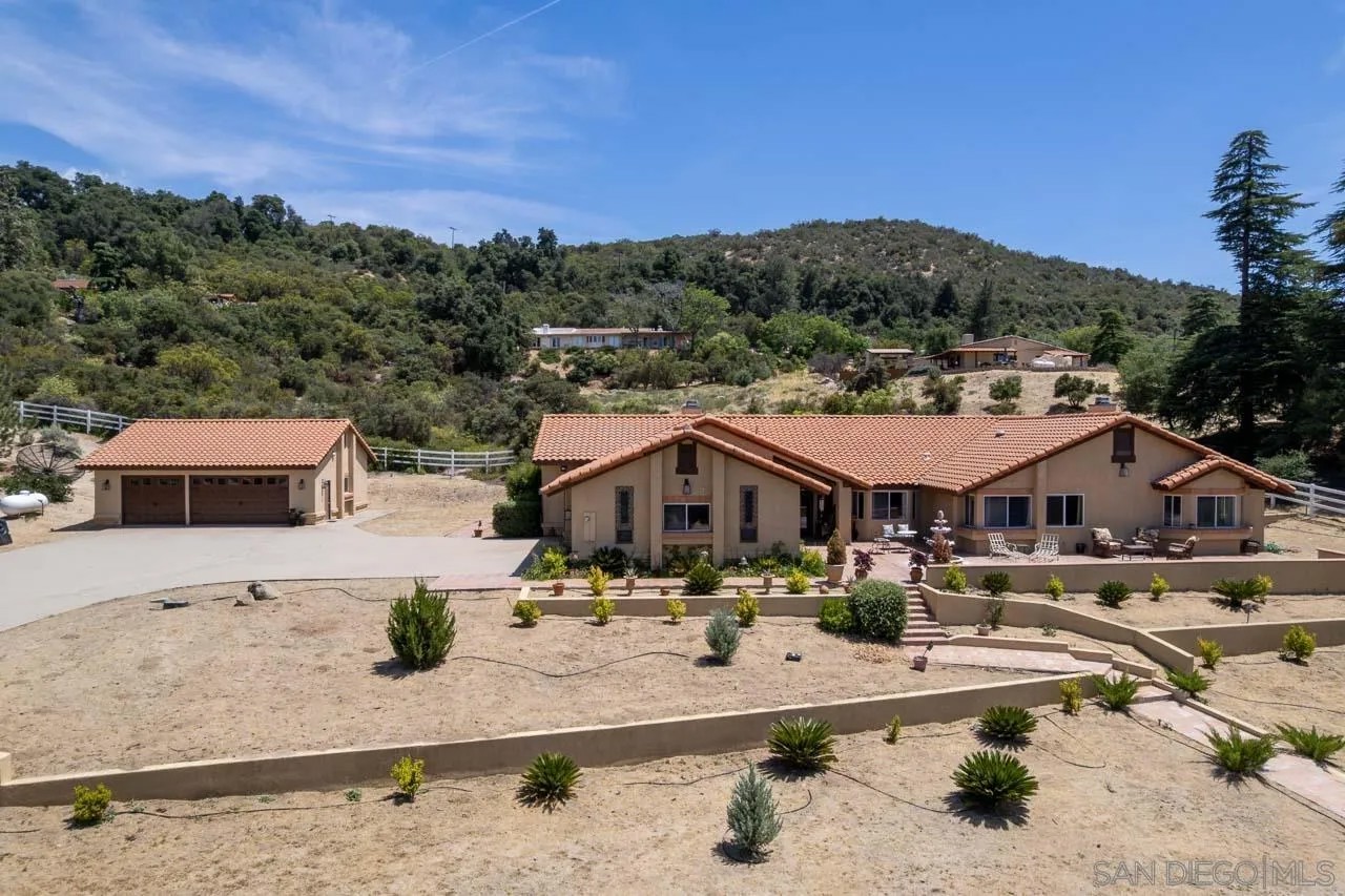 32711 Camino Moro