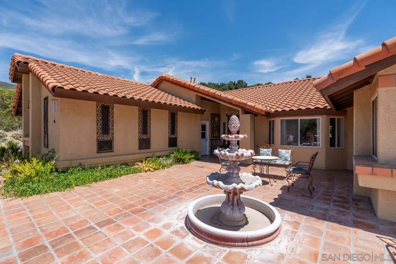 32711 Camino Moro