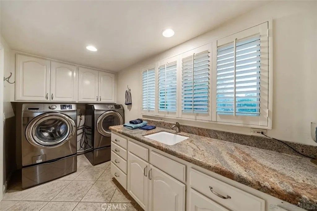 Photo of 7102 Via Mariposa Norte, Bonsall, CA 92028 (MLS # OC25238611)