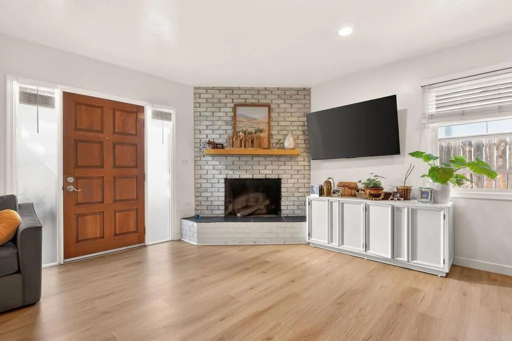 5847 Amarillo Avenue