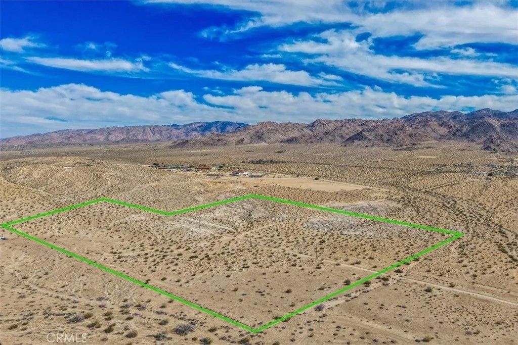 Photo of 65944 Pipeline, Joshua Tree, CA 92252 (MLS # JT26073723)