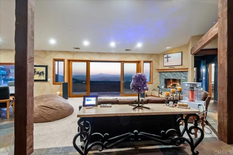 3592 Alta Loma Drive