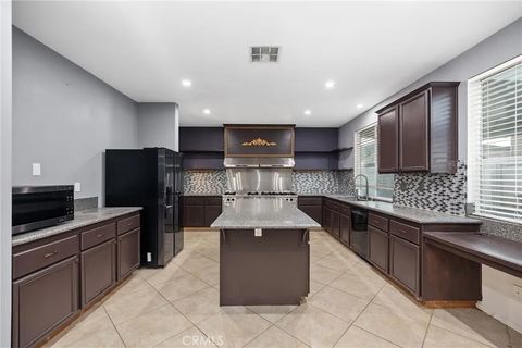 Tiny photo for 29216 Celestial Dr, Menifee, CA 92584 (MLS # SW25244854)