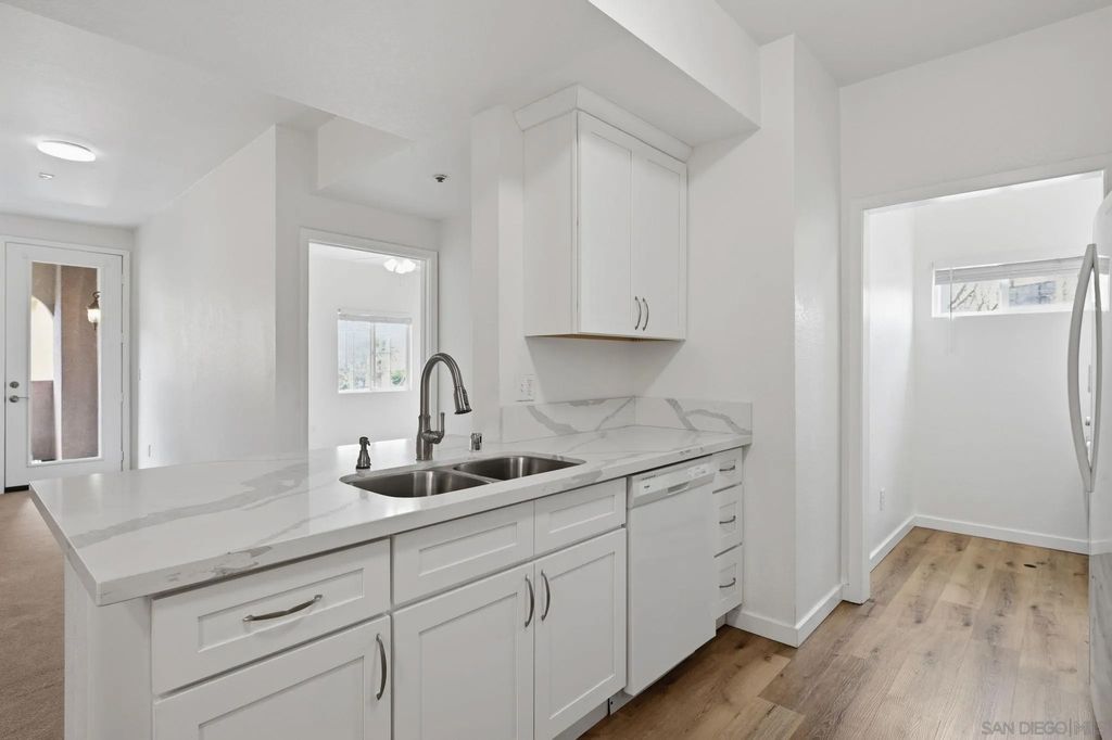 Photo of 41410 Juniper St #2-23, Murrieta, CA 92562 (MLS # 260005755)