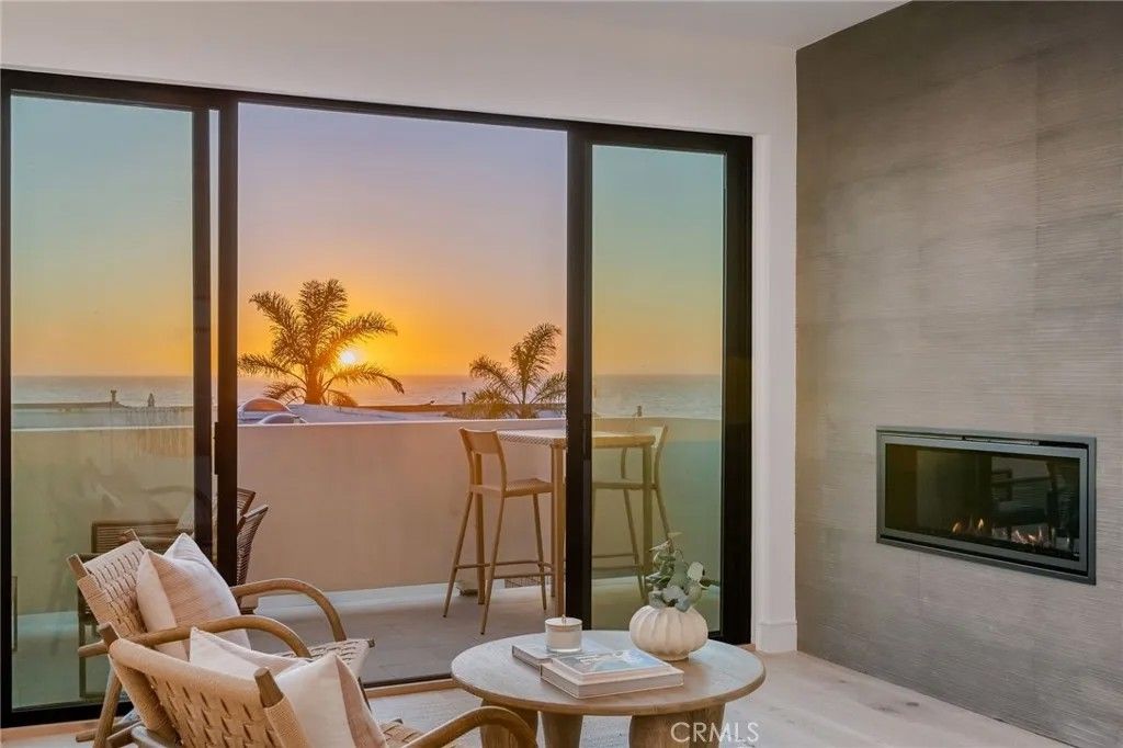 Photo of 89 Bayview Dr, Manhattan Beach, CA 90266 (MLS # SB26037320)
