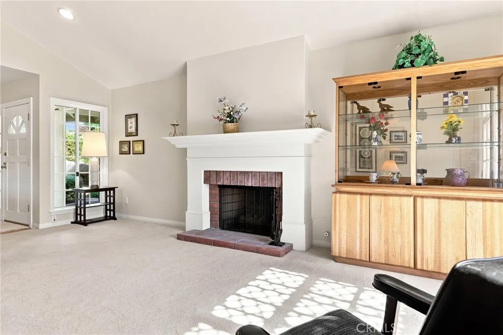 27383 Oak Summit