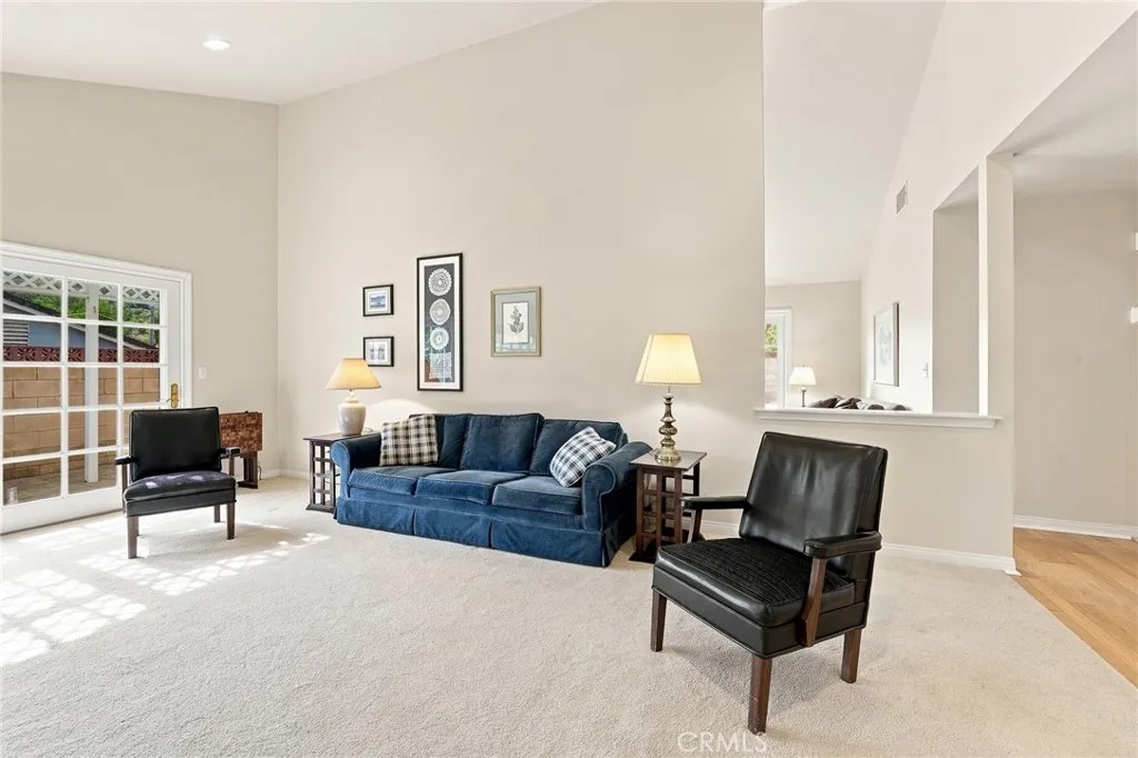 27383 Oak Summit