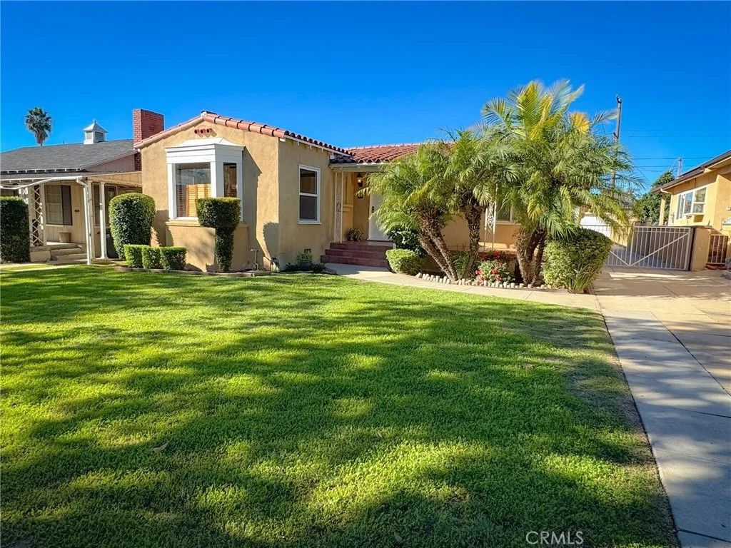 Photo of 1205 Alma St, Glendale, CA 91202 (MLS # GD25273701)