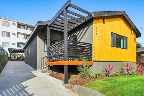 Photo of 4523 Lexington, Los Angeles, CA 90029 (MLS # PW26025573)