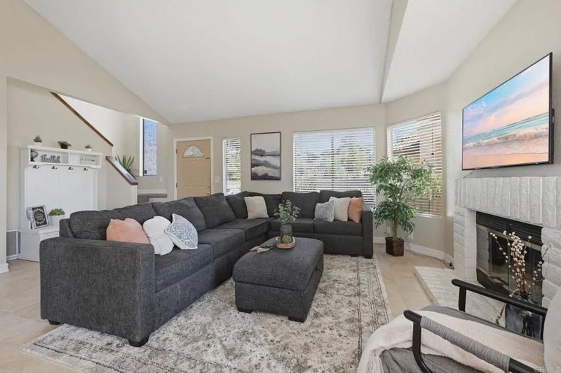 1851 Normandy Glen