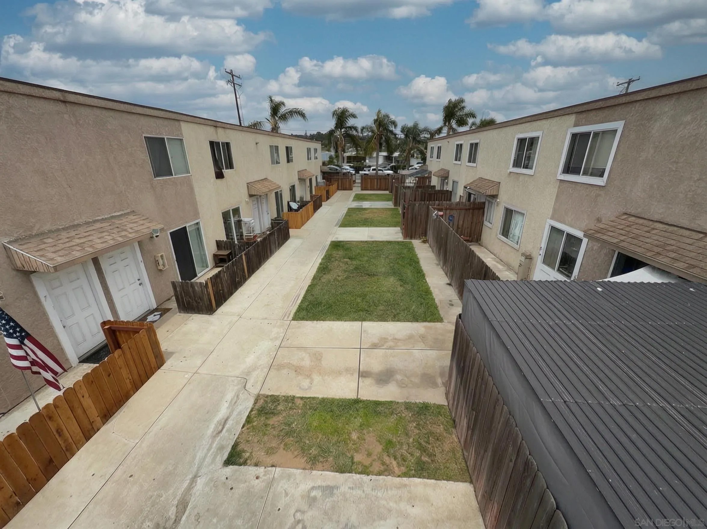 1054-1058 OUTER ROAD