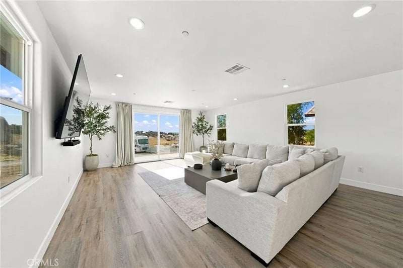 22443 Wybenga Lane
