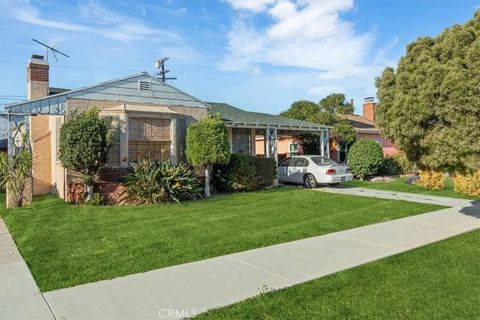 Photo of 2007 W 94th Street, Los Angeles, CA 90047 (MLS # SR26003332)