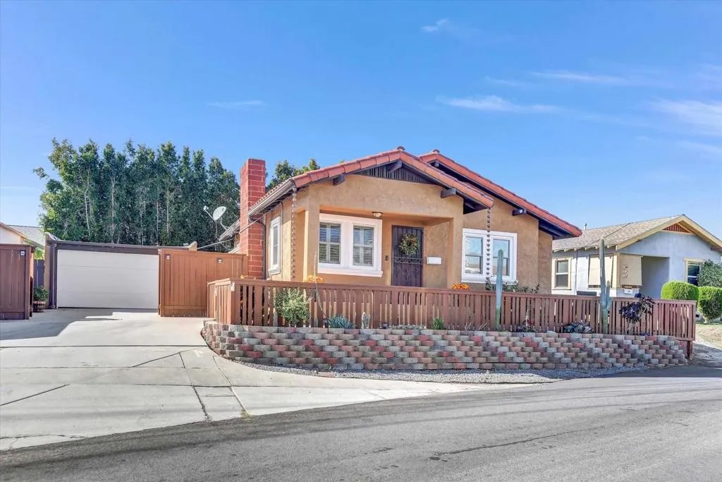 3544 Boundary Street