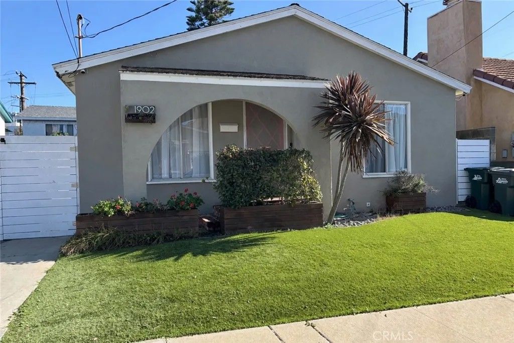 Photo of 1902 Condon Avenue, Redondo Beach, CA 90278 (MLS # SB25280836)