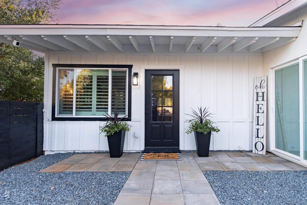 Photo of 11534 Manzanita Rd, Lakeside, CA 92040 (MLS # 250038919)