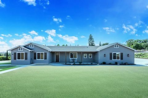 1904 Grey Rabbit Hollow Lane Fallbrook CA 92028