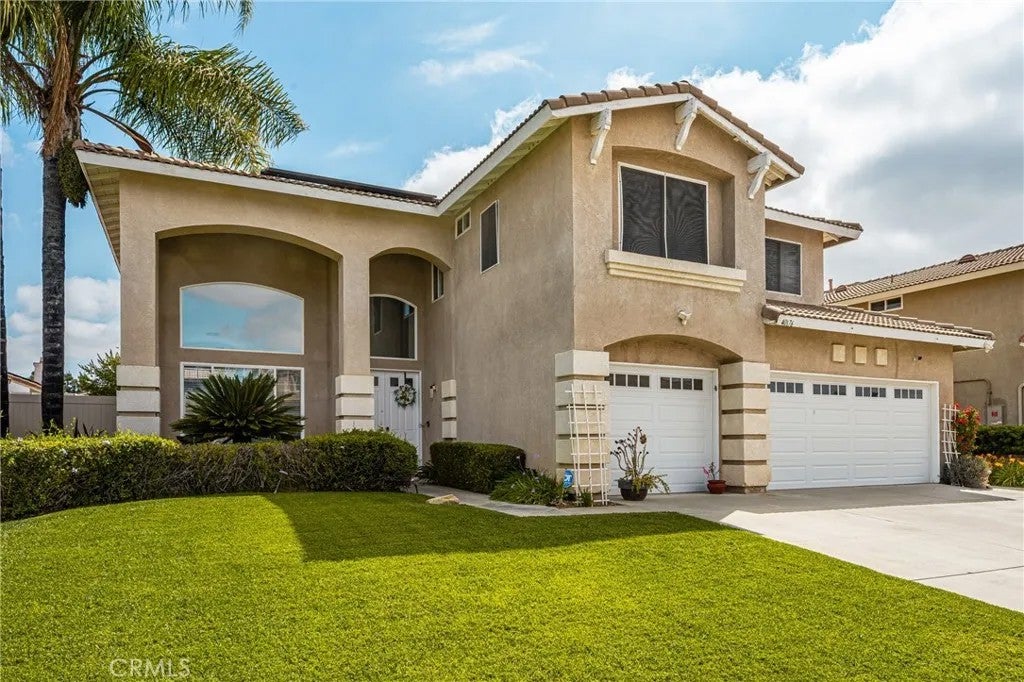 Photo of 40176 Via Sonoro, Murrieta, CA 92562 (MLS # PW26097223)