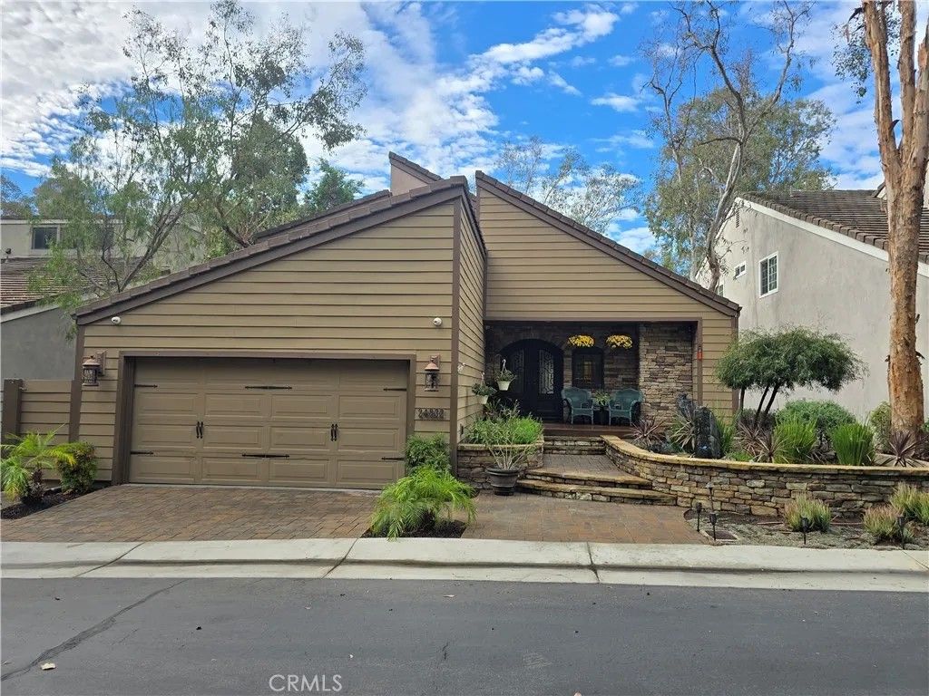 Photo of 24832 Forest Knoll, Lake Forest, CA 92630 (MLS # PW25271319)