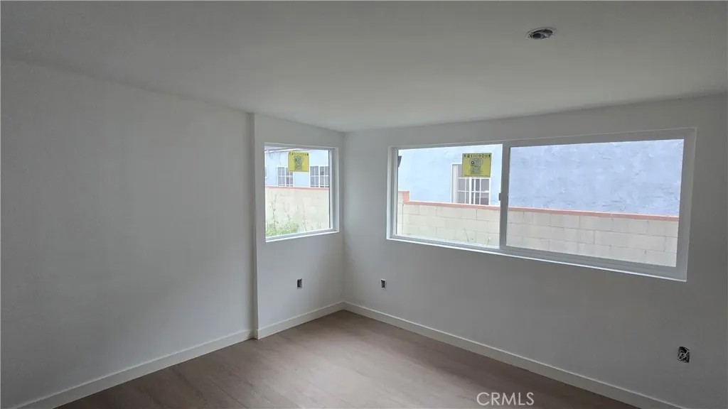 2187 E Villa