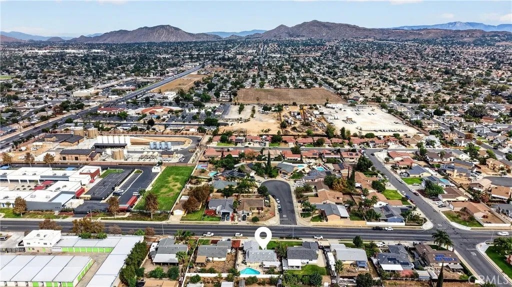 25159 Bay