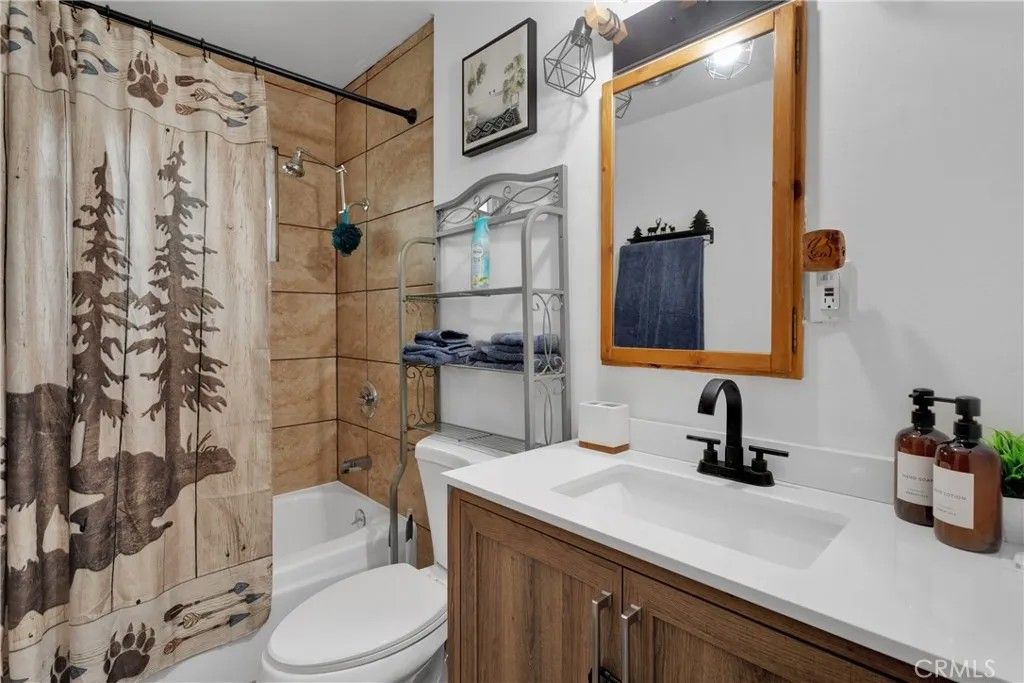 Photo of 360 Maple Ln, Big Bear, CA 92386 (MLS # IV26026749)