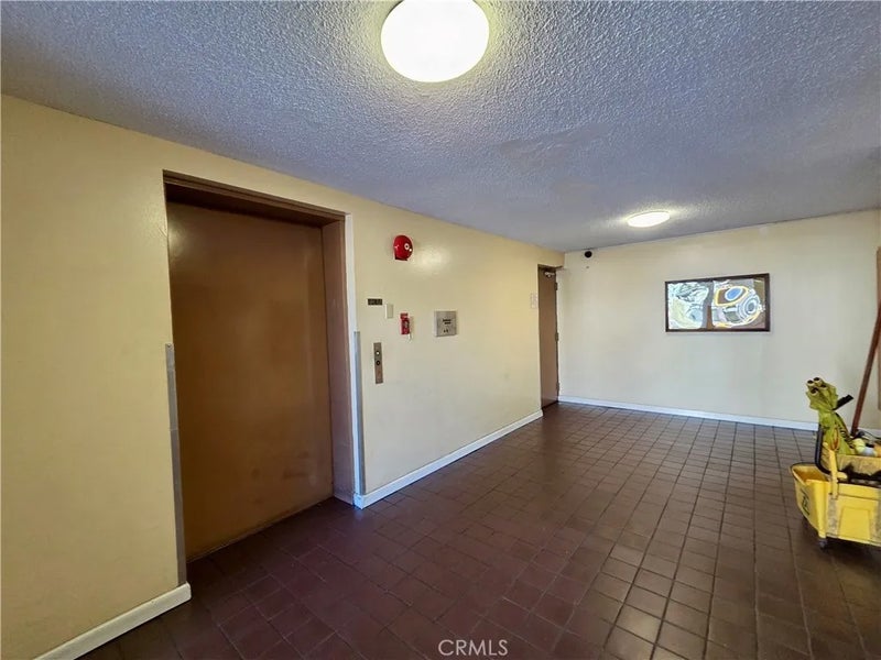 200 S Reno 102