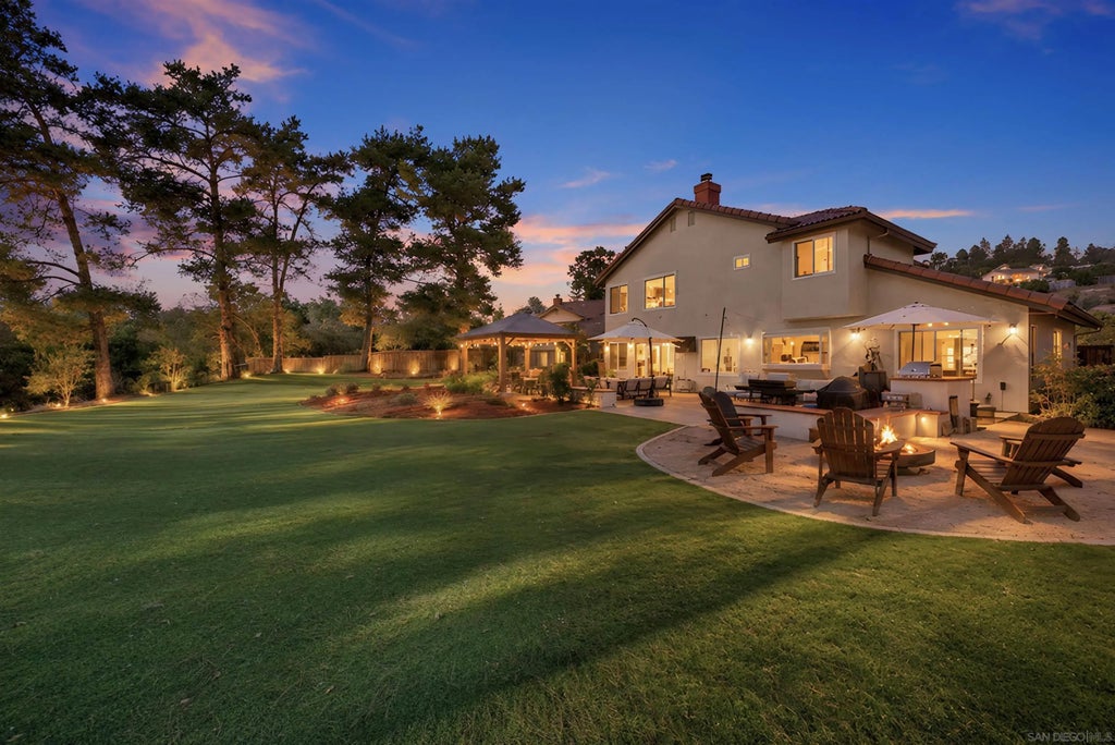 Photo of 1109 Sundale RD, El Cajon, CA 92019 (MLS # 260025829)