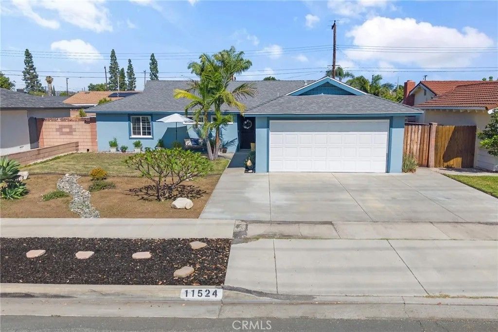 Photo of 11524 1st Ave, Whittier, CA 90604 (MLS # PW26090237)