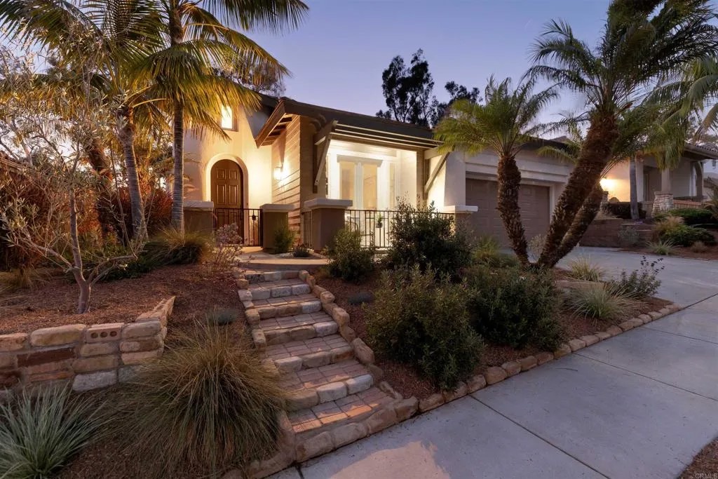 1050 Alexandra Lane