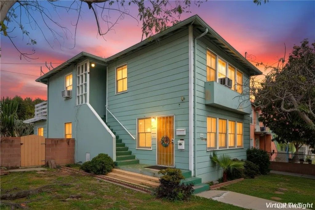 Photo of 624 W 26th St, San Pedro, CA 90731 (MLS # SB26067179)