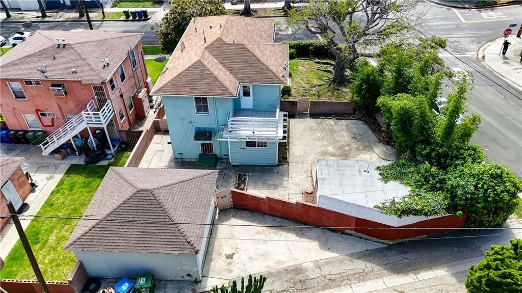 624 W 26th