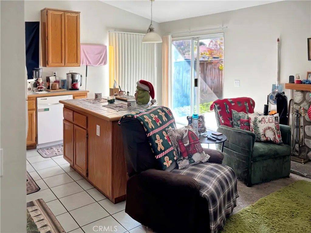 Photo of 1816 Stratford St, Lancaster, CA 93534 (MLS # SW25281611)