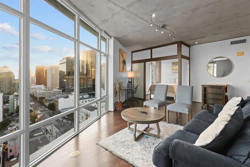 1080 Park Boulevard 1502