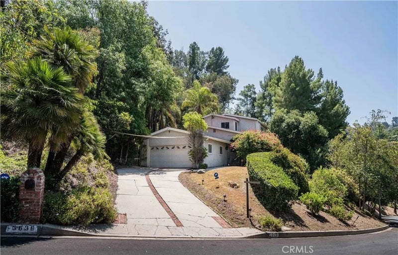 3636 Dellvale Place