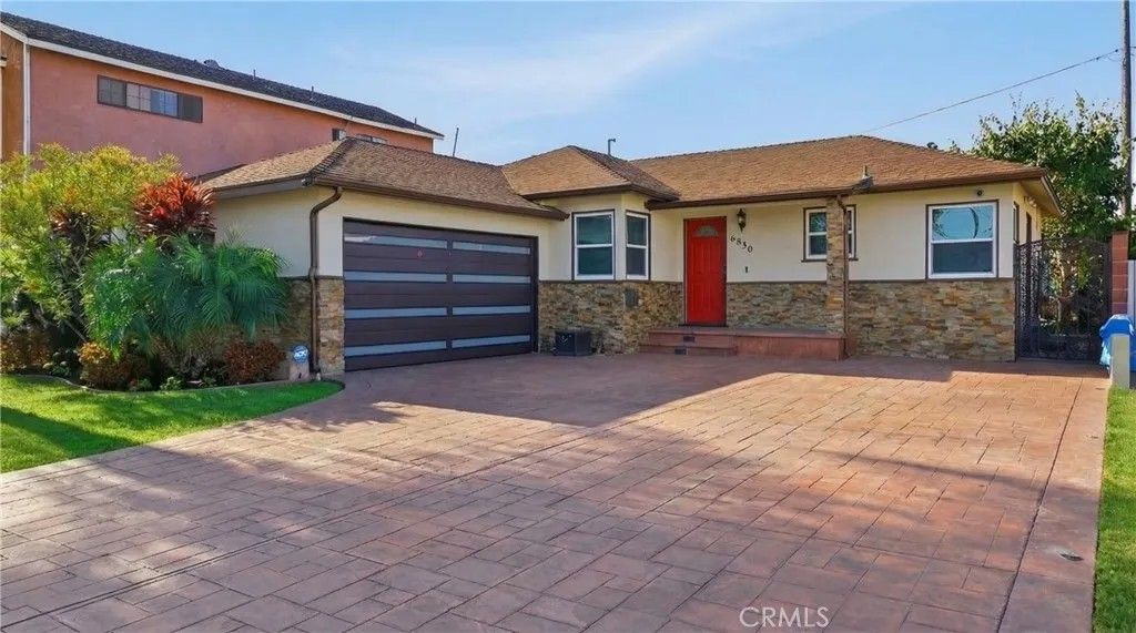 Photo of 6530 Denmead St, Lakewood, CA 90713 (MLS # DW26059161)
