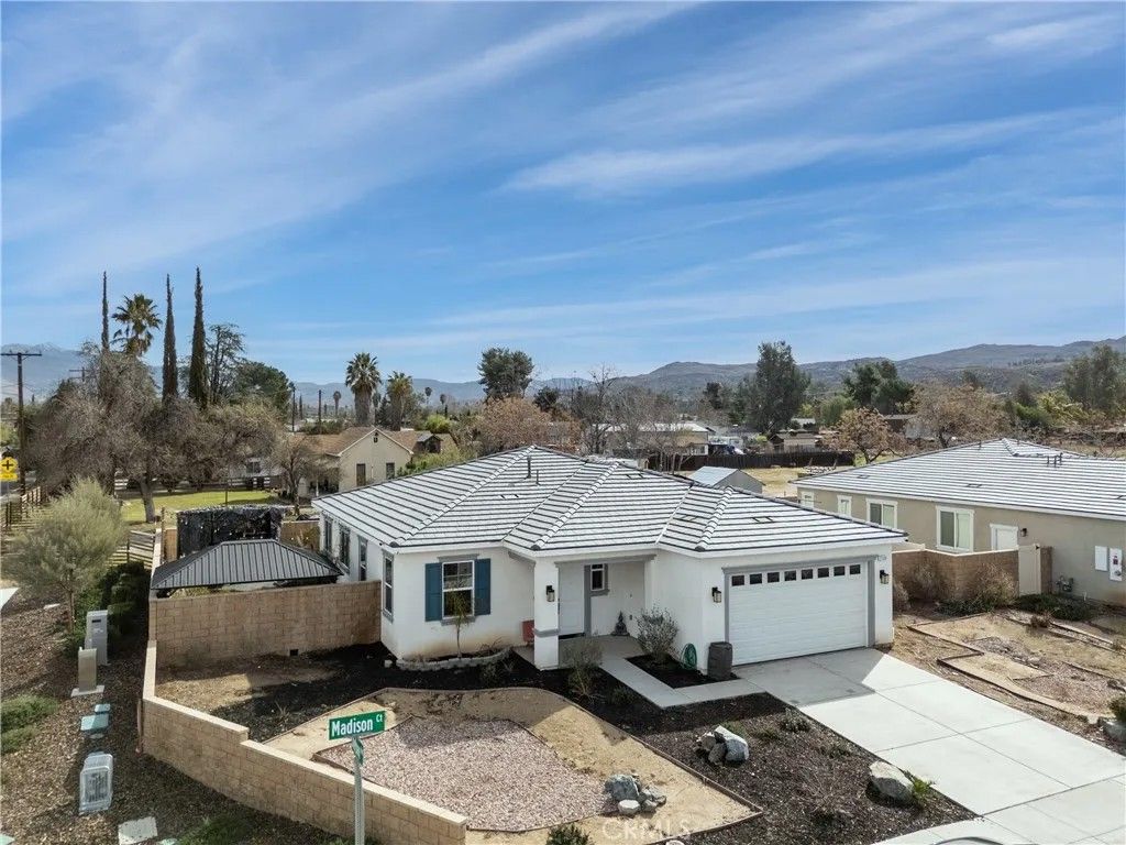 Photo of 27006 Madison Court, Hemet, CA 92544 (MLS # MB26088240)