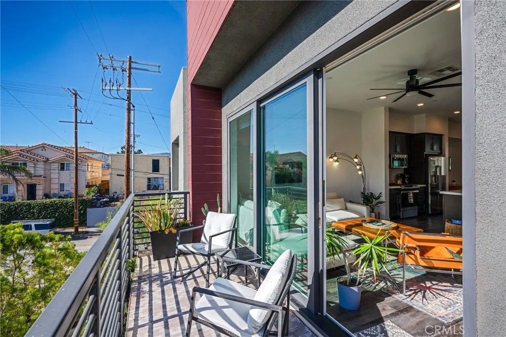 Photo of 293 Dockside Lane, San Pedro, CA 90731 (MLS # SB25281479)