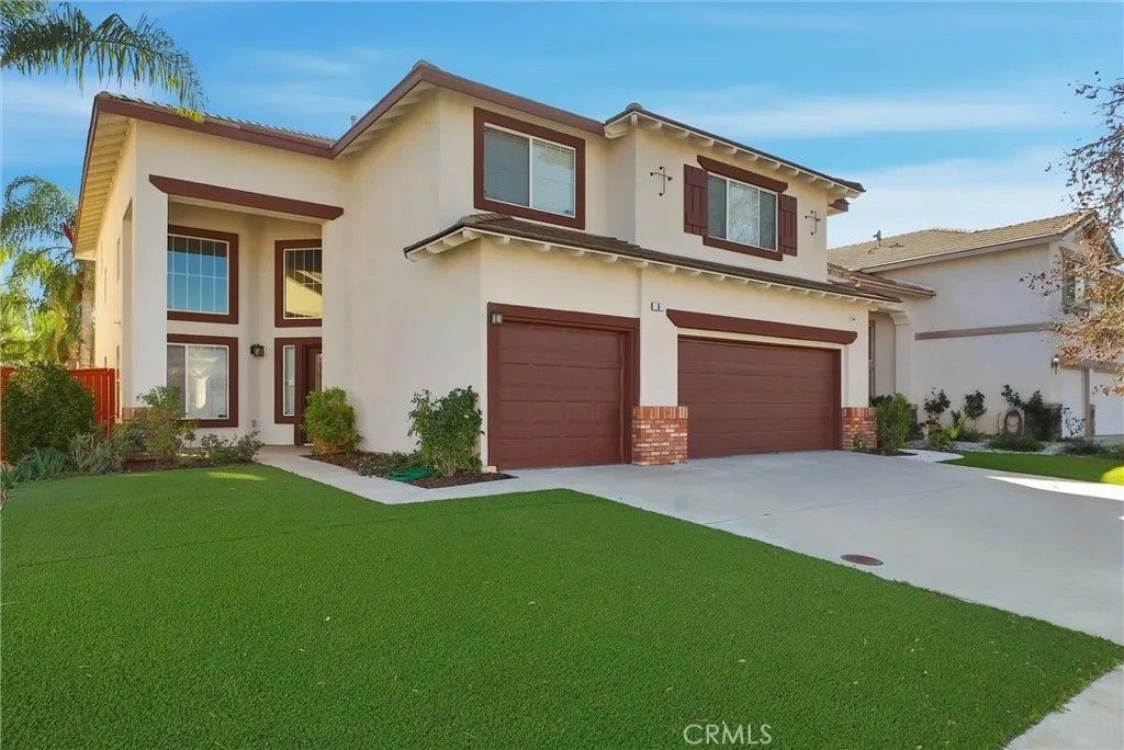 Photo of 5 Ponte Sonata, Lake Elsinore, CA 92532 (MLS # CV26022310)