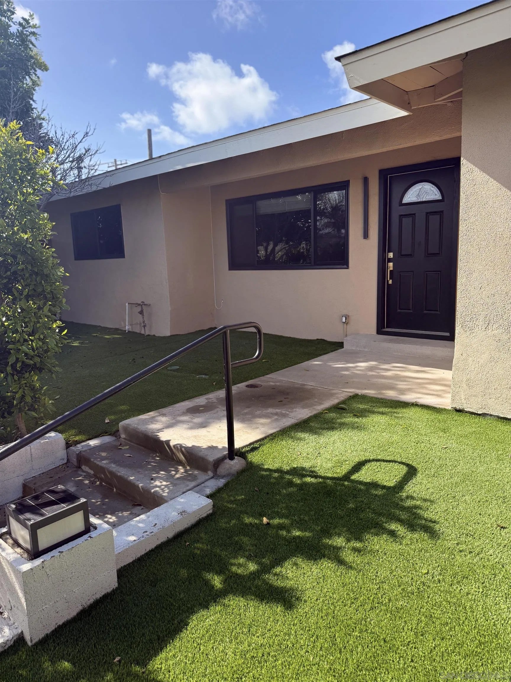 519 Camelot Dr