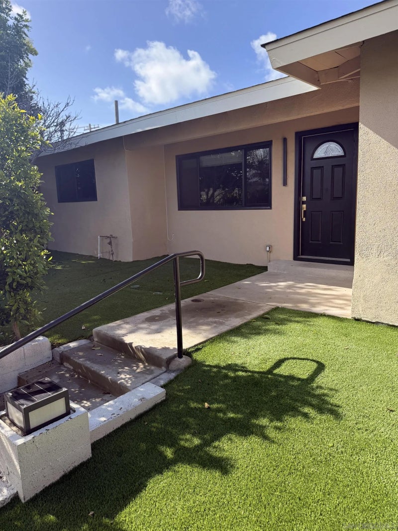 519 Camelot Dr