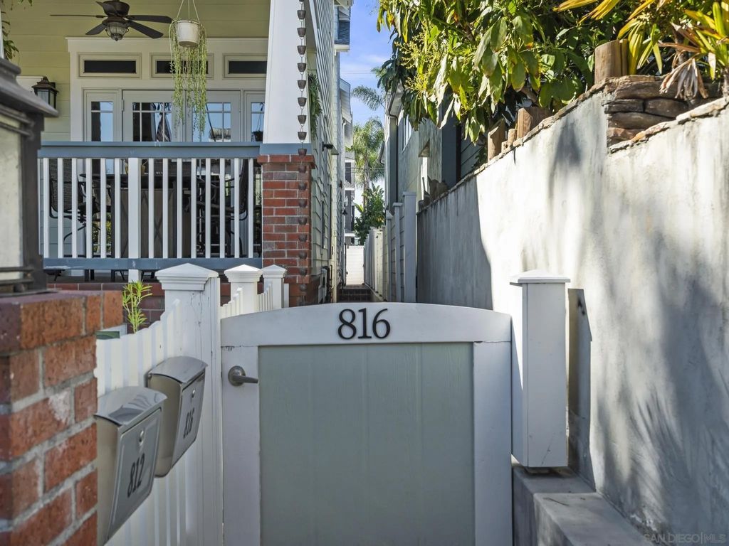 Photo of 816 F, Coronado, CA 92118 (MLS # 260005420)