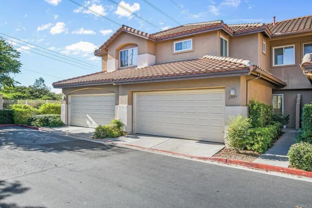 Photo of 2259 Lago Madero, Chula Vista, CA 91914 (MLS # PTP2508441)