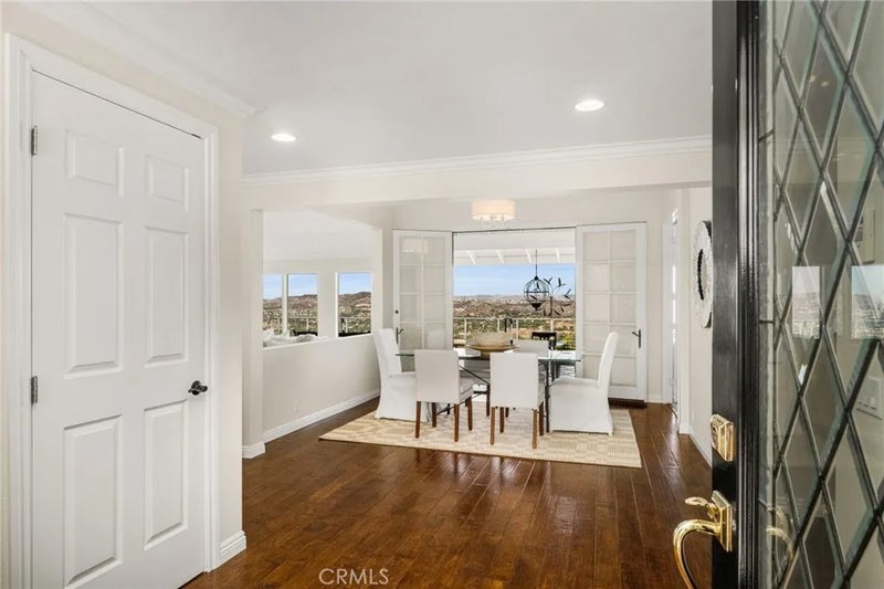 6703 E La Cumbre